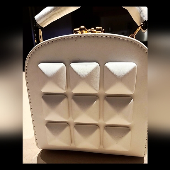 None Handbags - White Quilted Pyramid Crossbody Bag - Women